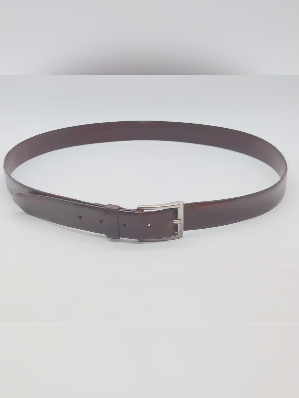 Classic Eddie Bauer Sz 42 Men’s Brown Leather Belt with Silver Buckle
